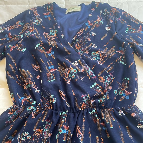 Pants store romper size medium - Picture 3 of 5